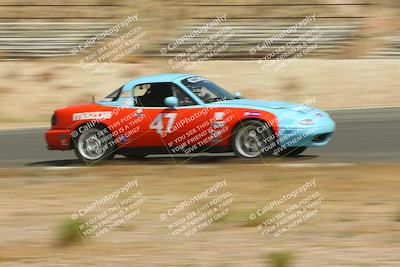 media/Jun-01-2025-CalClub SCCA (Sun) [[eae223c5dd]]/Group 5/Qualifying/